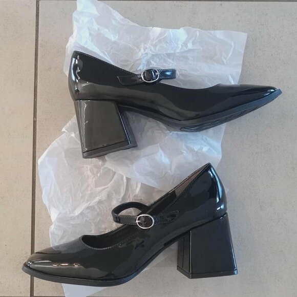 Rachel Zoe | Livia Mary Jane Glossy Patent Block Heels - Picture 4 of 12